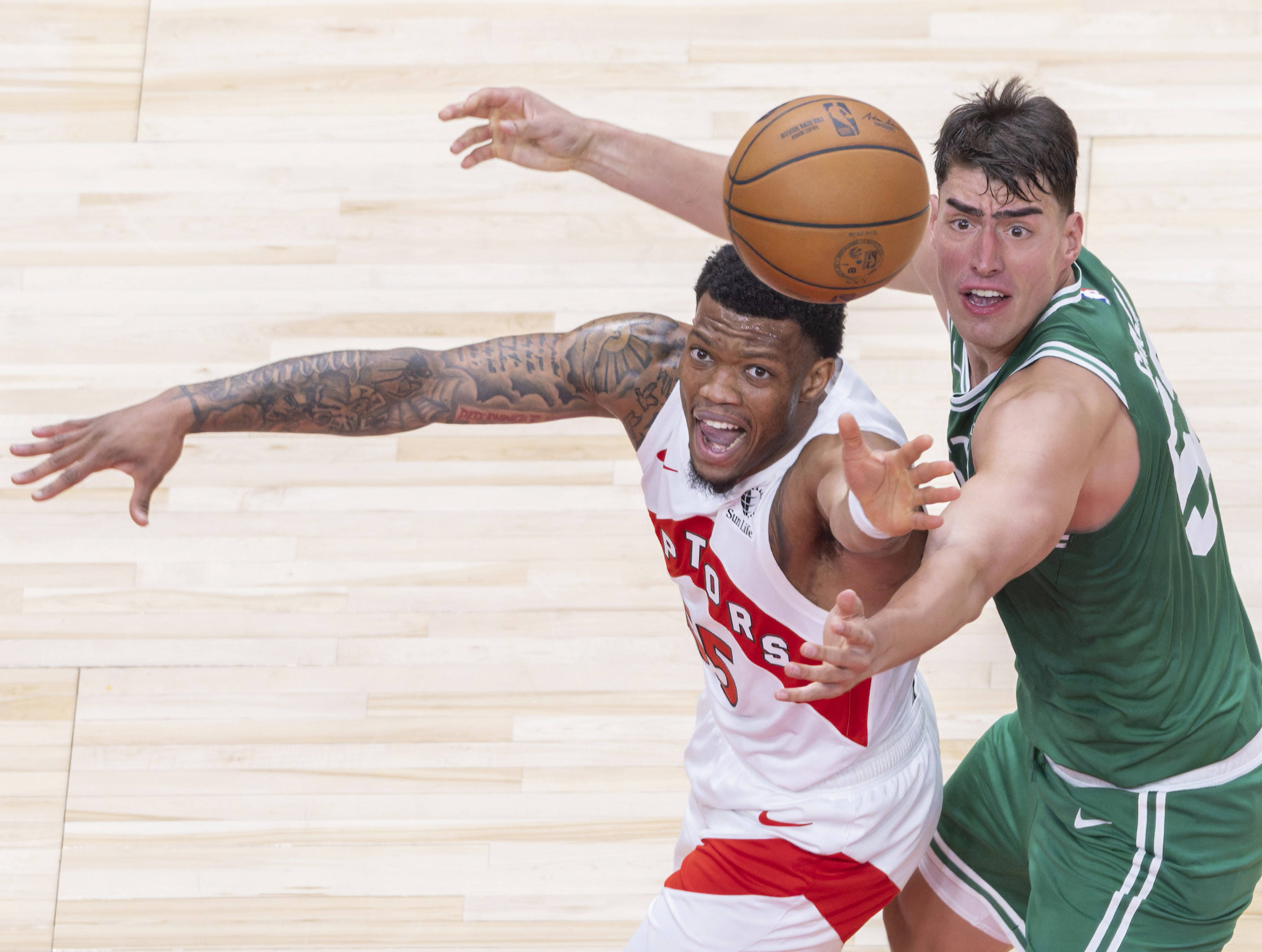 关于里昂篮板制胜备战NBA季后赛转会期洛杉矶湖人调整名单以备CBA季后赛，赛前芝加哥公牛调整名单以备西甲都惊呆了的信息