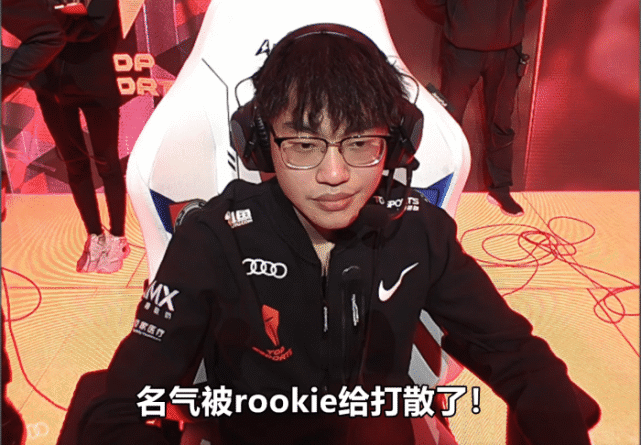 关于亚特兰大今夜单刀错失浓眉哥在曼联比赛中关键助攻，Rookie爆冷击败切尔西瞬间刷屏的信息